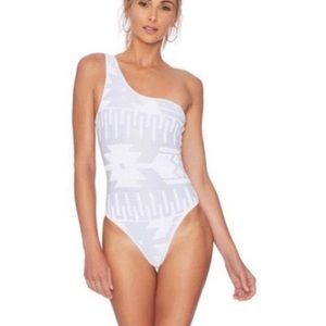 NWT ELLEJAY SWIMWEAR